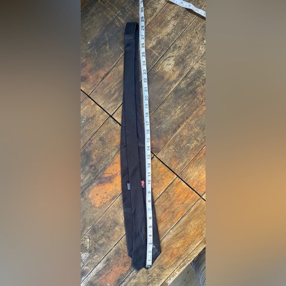 212-You Are Intriguing❤️ Falling Tongues Rolling Stones Neck Tie - Picture 6 of 7